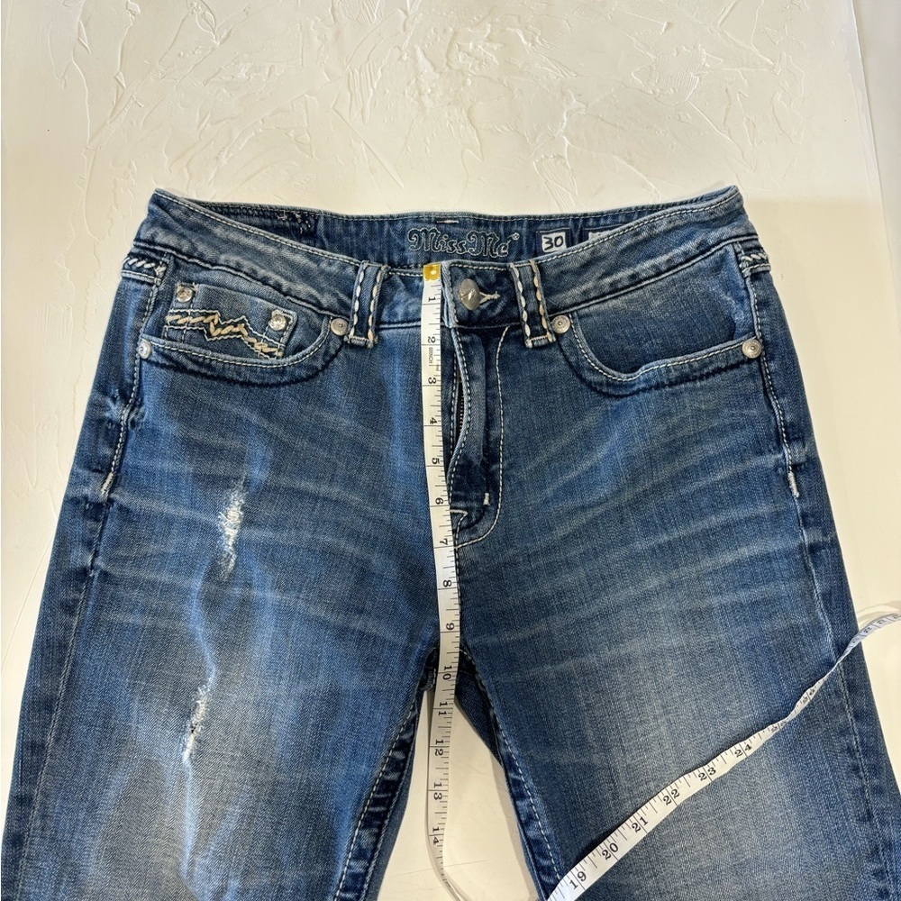 Miss Me Boyfriend Capri Jeans - Picture 10 of 11